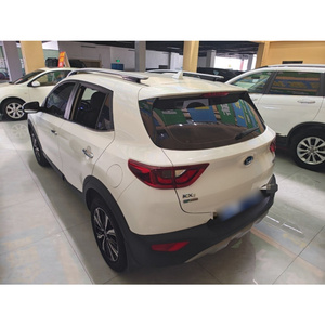 Guazi 2019 Kx1 <span class=keywords><strong>Stonic</strong></span> SUV de 5 Plazas con Motor de Gasolina, Descuento por Compra al por Mayor, Automático, Volante a la Izquierda, para Flotas de SUVs Prácticos - Product Image 4