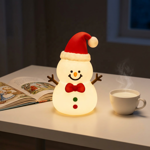 Lámpara Nocturna de Muñeco de Nieve Navideño, LED Blanco Cálido, Funciona con Pilas, Control Táctil, Pequeña Lámpara Redonda de Plástico para Decoración de Dormitorio - Product Image 1