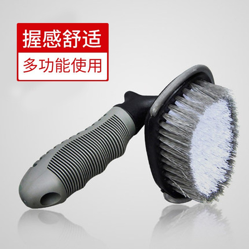 Brosse à pneus grise