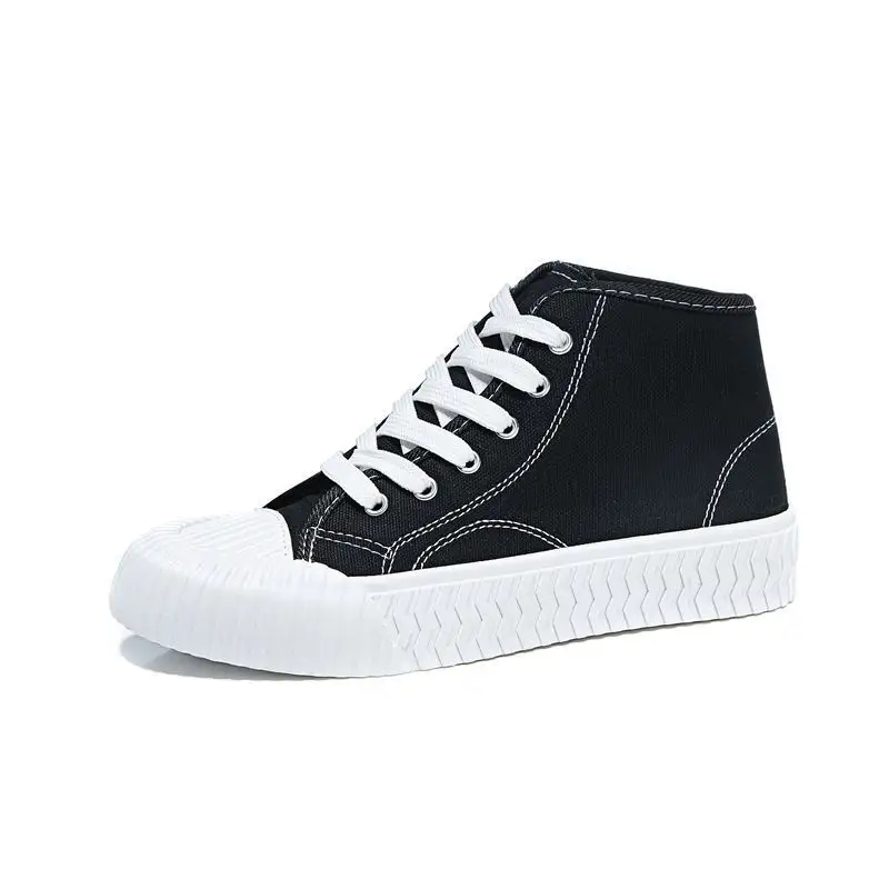 Nuevo diseño de zapatos de lona de polo de punta de goma negros de alta calidad