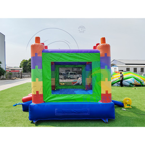 Château <span class=keywords><strong>gonflable</strong></span> coloré sur le thème des châteaux, avec piscine à balles et toboggan, pour les enfants, <span class=keywords><strong>aire</strong></span> <span class=keywords><strong>de</strong></span> <span class=keywords><strong>jeux</strong></span> intérieure et activités <span class=keywords><strong>de</strong></span> maternelle - Product Image 4