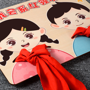 Tabla de Práctica para Atar Pañuelos Fire Rat Red Scarf, 30x40cm, Juguete Educativo de Habilidades para la Vida para Jardín de Infancia - Product Image 4