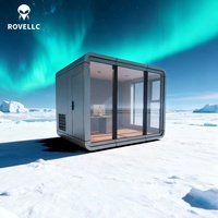 Maison capsule isolée prête pour les climats froids avec une forte rétention thermique pour une utilisation moderne en bureau à domicile, ferme et atelier