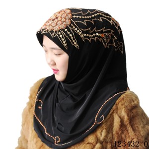 New design phoenix-patterned <b>large</b> peony Muslim beaded headscarf, easy to wear, simple headscarf and <b>scarf</b> - Product Image 4