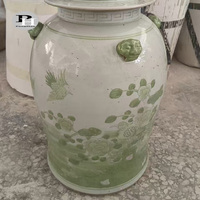 Vase décoratif en céramique artisanale de Jingdezhen, style Art Déco, avec glaçure transparente, motif floral et oiseaux, idéal pour la table ou comme pot à gingembre.