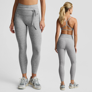 Leggings reciclados con lazo frontal, longitud midi, 87% poliéster, 13% elastano, conjunto de pantalones de yoga con top corto tipo bra, ropa deportiva. - Product Image 2