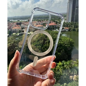 Ốp điện thoại từ tính cho <span class=keywords><strong>iPhone</strong></span> 15, <span class=keywords><strong>iPhone</strong></span> 16 Series, chất liệu TPU+PC trong suốt, hỗ trợ sạc không dây cho <span class=keywords><strong>iPhone</strong></span> 16 Series - Product Image 2