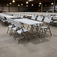 Table de pique-nique pliable en deux de 72 pouces, résistante aux intempéries, en plastique robuste, pour installation de bureau temporaire – Prix usine
