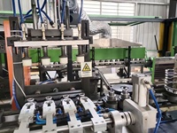 Ligne de production complète de machines de remplissage d'eau en bouteille conformes aux normes CE de A à Z pour l'eau minérale, l'eau purifiée et les boissons
