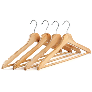 Lot de 4 cintres en bois naturel de haute qualité avec barre pour pantalons - Product Image 3