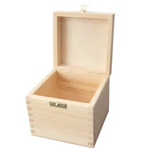 自然色方形松木礼品盒雕刻盖个性化木质纪念品桌面首饰盒木质
