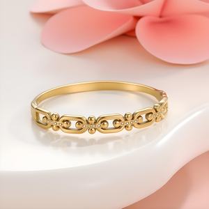 กำไลข้อมือรูปหัวใจประดับเพชรซิร์คอน ดีไซน์เรขาคณิต ชุบทองบนสแตนเลสสตีล  สามารถสลักโลโก้ได้ เหมาะสำหรับเป็นของขวัญ งานปาร์ตี้ - Product Image 4