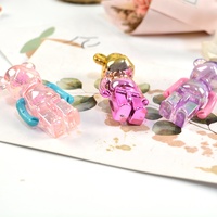 Cadeau promotionnel accrocheur nouveau porte-clés ours violent brillant ours fluide versant porte-clés ours fluide