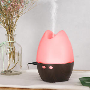 Diffuseur d'arômes en forme de chat 130 ml, humidificateur USB à grain de bois avec lumière pour la maison, le bureau, cadeau - Product Image 3