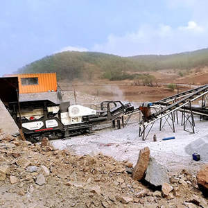 Concasseur portable 100t, équipement de concassage de minerai mobile, type à roues, avec deux ans de garantie - Product Image 2