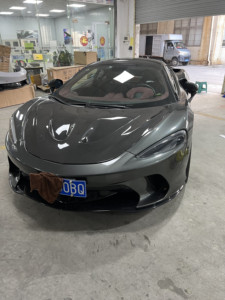 Capot en fibre de carbone pour McLaren GT, capot moteur amélioré style P1 en fibre de carbone pour McLaren GT - Product Image 2