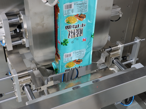 Pesadora lineal multicabezal de alta precisión para bolsas, máquina de llenado de sobres para frijoles, lentejas, frutas secas, dátiles y aperitivos - Product Image 5