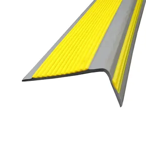 Protezione per gradini in gomma PVC a forma di L protezione per bordi antiscivolo gradini per scale in vinile antiscivolo - Product Image 1