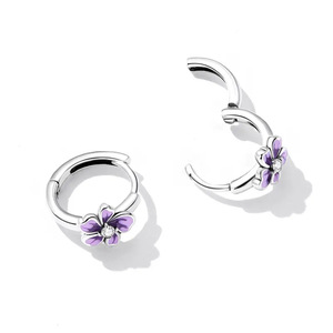 Orecchini a forma di fiore Morning Glory per donna, accessori per le orecchie semplici e alla moda da indossare tutti i giorni - Product Image 5