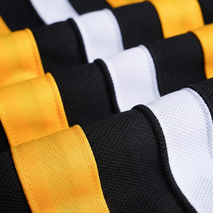 Uniforme de hockey sobre hielo personalizado barato logotipo personalizado recién llegado jersey de hockey sobre hielo personalizado precio bajo uniforme de hockey sobre hielo de diferentes colores - Product Image 1