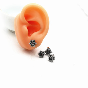 yunnique <b>Stud</b> <b>Earrings</b> Star Shape Titanium Steel Geometric Design Bezel Setting Red White <b>Black</b> Diamonds Fashion Jewelry - Product Image 4
