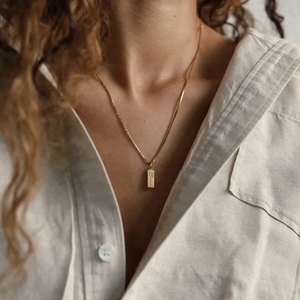 2024 élégant en acier inoxydable boîte chaîne collier 18K plaqué or carré lettre d'amour citation personnalisée mot proverbe pendentif collier - Product Image 2