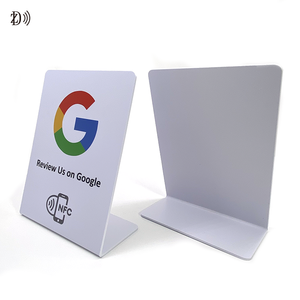 Diseño personalizado NTAG215 QR Code Display Stand Google Review Card <span class=keywords><strong>L</strong></span> Shape RFID NFC PVC Card Display Stand - Product Image 3