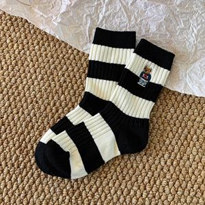 Chaussettes pour bébé en tricot à rayures de dessin animé élégantes pour enfants, nouveau style printemps 2025 pour garçon - Product Image 5