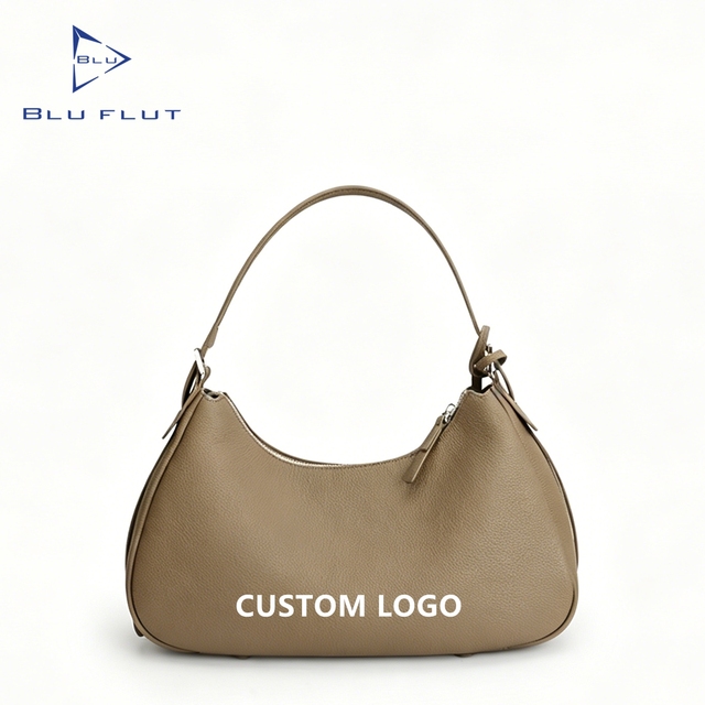 Genuine Cowhide Leather Lady's Crossbody Handbag Minimalist Underarm Bag Tassel Decoration Fashion Custom Handbag for Women