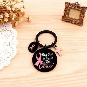 Portachiavi con Croce e Nastro Rosa 'Il <span class=keywords><strong>Mio</strong></span> <span class=keywords><strong>Dio</strong></span> è Più Grande del Cancro' in Acciaio Inossidabile, Ornamento Religioso, Regalo per la Consapevolezza sul Cancro al Seno - Product Image 2
