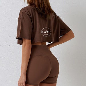 JL0726B T-Shirt con spalla scesa corta da <span class=keywords><strong>donna</strong></span> all'ingrosso serigrafia T-Shirt Oversize da <span class=keywords><strong>donna</strong></span> Crop Top T-Shirt da <span class=keywords><strong>donna</strong></span> - Product Image 3