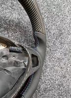Volant sport en fibre de carbone avec cuir perforé pour BMW E90 E92 E93 E70 E71, mise à niveau OEM du volant d'origine