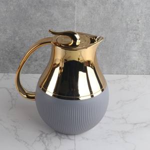 Bouteille d'eau de style moyen-oriental, Dubaï, arabe, couleur unie, motif vertical, thermos plaqué or, cafetière - Product Image 4