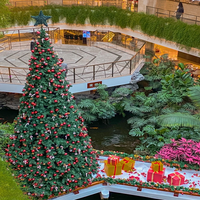 Arbre de Noël artificiel géant d'extérieur de 20 à 100 pieds avec lumières LED pour décoration