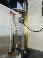 Mesin Tekuk Plat CNC 220T 8 Plus 1 Axis DELEM DA69T Otomatis Sinkronisasi untuk Pembengkokan Logam dengan Meja Kerja 2500mm