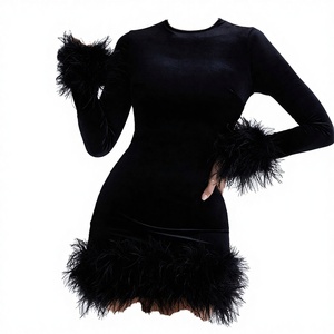 Robe Courte Sexy Moulante en Velours de Luxe à Col Rond et Manches Longues avec Logo Imprimé Numérique sur le Devant pour Femme – Idéale pour Fêtes, Anniversaires, Mariages et Soirées - Product Image 3