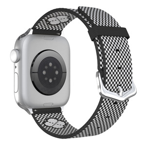 สายนาฬิกา Apple Watch Series 10/9/8/7/6/SE/Ultra แบบถักไร้รอยต่อ Clover ทอสองชั้น นุ่ม ระบายอากาศได้ดี ยืดหยุ่น - Product Image 1