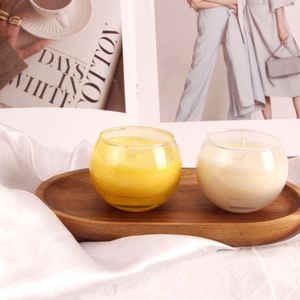 Jolies bougies parfumées en cire de soja dans un bocal rond en verre, parfum mangue et noix de coco, aromathérapie, décoration d'intérieur - Product Image 2