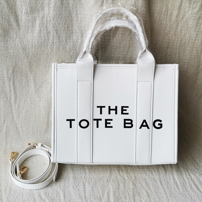 [due righe di testo bianco]