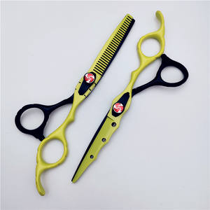 Ciseaux à cheveux Jc de 6 pouces, ciseaux à effiler, lame standard, usage beauté, pour droitiers, en acier inoxydable, peinture noire et jaune - Product Image 1