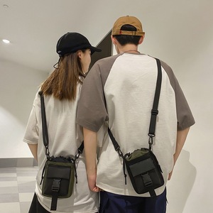 Bolso Bandolera Deportivo Impermeable con Cierre de Cremallera, Porta Botella, Bolsillo para Teléfono, Correa de Hombro Curva, para Ciclismo, Senderismo y Actividades al Aire Libre, OEM/ODM - Product Image 3