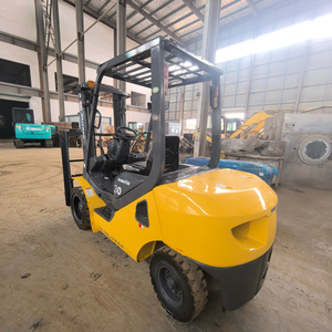Montacargas Diésel Komatsu Usado Japonés de 3 Toneladas FD30, Montacargas Diésel Komatsu de Segunda Mano de 30 Toneladas con Mástil de Dos Etapas - Product Image 3