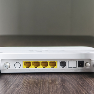 AX3000 WiFi6 XPON ONU ZC-521TX6 con 4GE, 1POTS, CATV, Puerto APC, GPON, EPON, Equipo de Fibra Óptica FTTH de Alta Velocidad - Product Image 2