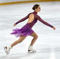 Robe de patinage artistique à col haut et dos ouvert, manches longues, en maille ornée de strass, pour enfants et adultes, pour compétitions et spectacles sur glace