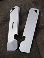 TGZUO Outil multifonction de survie en alliage de titane haute résistance, usiné CNC, pour bricolage, OEM, EDC, avec tire-bouchon, décapsuleur et porte-clés, pour activités de plein air