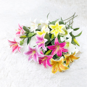 Lys artificiels en soie blancs et roses pour décoration de mariage et de maison, présentation de table, texture filmée, imperméables - Product Image 3
