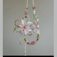 Märchenhafte chinesische Blumenperlenkette mit Harz-Lilien-Anhänger, rosa-grüner Kristallmuschel-Perlenkette, Hanfu Hochzeitsschmuck für Damen