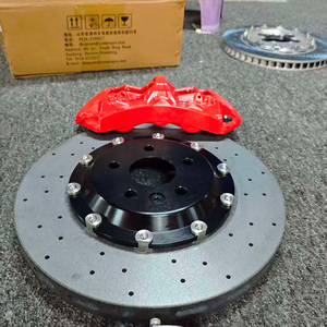 Nouveau kit d'étrier de frein en fibre de carbone avec disque de frein céramique 330mm 440mm pour <span class=keywords><strong>Audi</strong></span> Q3 <span class=keywords><strong>Sportback</strong></span>/<span class=keywords><strong>e</strong></span>-<span class=keywords><strong>tron</strong></span>/<span class=keywords><strong>quattro</strong></span> <span class=keywords><strong>Q4</strong></span> Q5 Q7 Q8 - Product Image 4