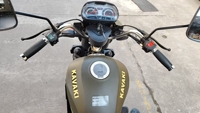 Tricycle motorisé Apsonic 200cc pour le transport de marchandises, alimenté à l'essence