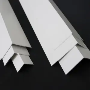 Kustom Profil Aluminium Standar Semprot Anodized L Bentuk L Bentuk U Bentuk Sudut Aluminium Ekstrusi Profil Aluminium